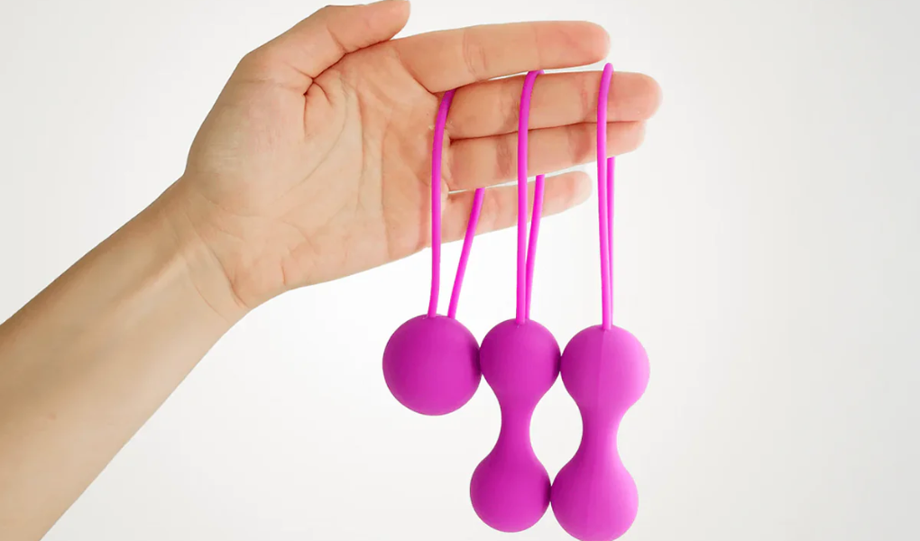 les boules de Geisha comme sextoy pour femme